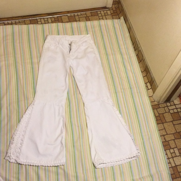 Vkntage White Jeans With Lace Trim on bell bottoms by Officious IND - Picture 2 of 12